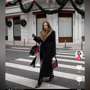 ZARA WOOL BLEND COAT WITH FAUX FUR COLLAR